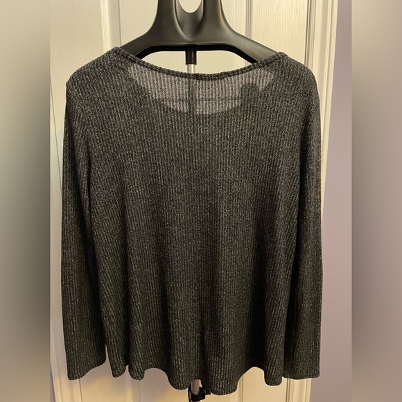 Antistar Knot Ribbed Shirt - Picture 2 of 3